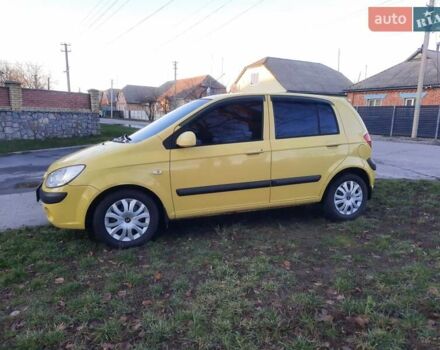 Желтый Хендай Гетц, объемом двигателя 1.4 л и пробегом 238 тыс. км за 3900 $, фото 4 на Automoto.ua