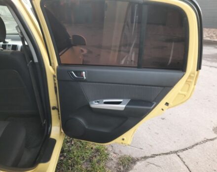 Желтый Хендай Гетц, объемом двигателя 1.4 л и пробегом 250 тыс. км за 3900 $, фото 17 на Automoto.ua