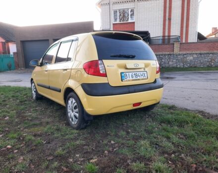 Желтый Хендай Гетц, объемом двигателя 1.4 л и пробегом 250 тыс. км за 3900 $, фото 5 на Automoto.ua