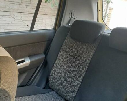 Желтый Хендай Гетц, объемом двигателя 1.4 л и пробегом 145 тыс. км за 4500 $, фото 4 на Automoto.ua