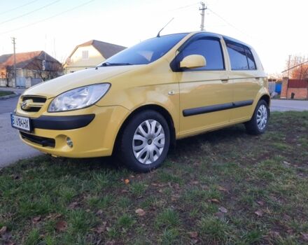 Желтый Хендай Гетц, объемом двигателя 1.4 л и пробегом 250 тыс. км за 3900 $, фото 2 на Automoto.ua