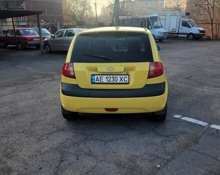 Желтый Хендай Гетц, объемом двигателя 1.4 л и пробегом 218 тыс. км за 4000 $, фото 2 на Automoto.ua