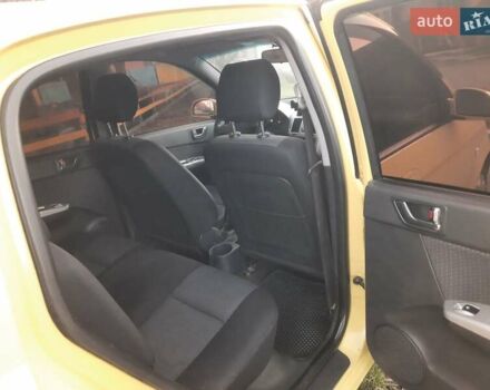 Желтый Хендай Гетц, объемом двигателя 1.4 л и пробегом 238 тыс. км за 3900 $, фото 19 на Automoto.ua