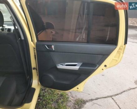 Желтый Хендай Гетц, объемом двигателя 1.4 л и пробегом 238 тыс. км за 3900 $, фото 17 на Automoto.ua