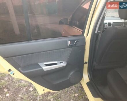 Желтый Хендай Гетц, объемом двигателя 1.4 л и пробегом 238 тыс. км за 3900 $, фото 14 на Automoto.ua