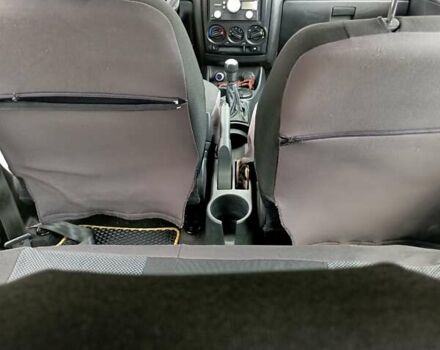 Желтый Хендай Гетц, объемом двигателя 1.4 л и пробегом 120 тыс. км за 5750 $, фото 4 на Automoto.ua