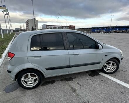 Серый Хендай Гетц, объемом двигателя 1.4 л и пробегом 305 тыс. км за 2200 $, фото 2 на Automoto.ua