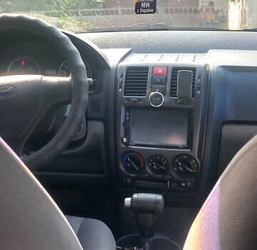 Серый Хендай Гетц, объемом двигателя 1.3 л и пробегом 156 тыс. км за 4600 $, фото 5 на Automoto.ua