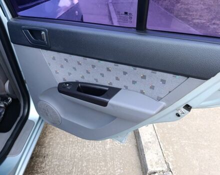 Серый Хендай Гетц, объемом двигателя 1.3 л и пробегом 226 тыс. км за 4500 $, фото 4 на Automoto.ua