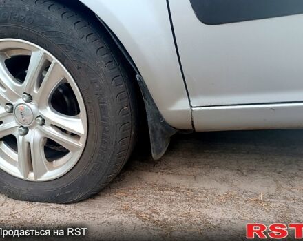 Серый Хендай Гетц, объемом двигателя 1.3 л и пробегом 254 тыс. км за 3700 $, фото 2 на Automoto.ua