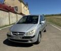 Серый Хендай Гетц, объемом двигателя 1.1 л и пробегом 300 тыс. км за 3300 $, фото 1 на Automoto.ua