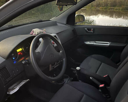 Серый Хендай Гетц, объемом двигателя 1.4 л и пробегом 163 тыс. км за 4200 $, фото 2 на Automoto.ua