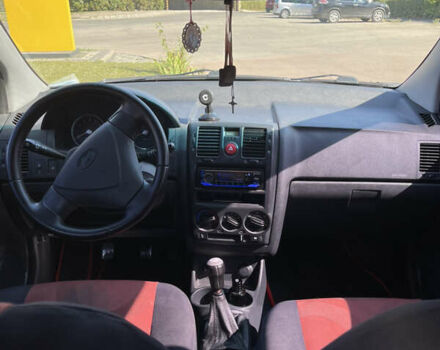 Сірий Хендай Гетц, об'ємом двигуна 1.09 л та пробігом 180 тис. км за 3300 $, фото 9 на Automoto.ua