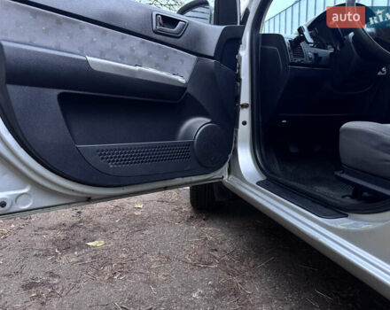 Серый Хендай Гетц, объемом двигателя 1.34 л и пробегом 215 тыс. км за 3650 $, фото 2 на Automoto.ua