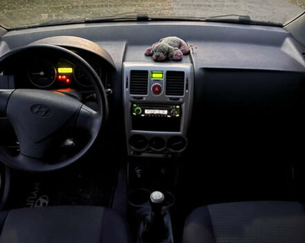 Серый Хендай Гетц, объемом двигателя 1.4 л и пробегом 163 тыс. км за 4200 $, фото 4 на Automoto.ua