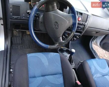 Сірий Хендай Гетц, об'ємом двигуна 1.1 л та пробігом 165 тис. км за 4000 $, фото 3 на Automoto.ua
