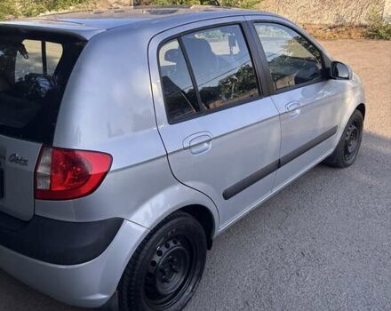 Серый Хендай Гетц, объемом двигателя 1.4 л и пробегом 208 тыс. км за 4000 $, фото 4 на Automoto.ua