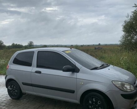 Серый Хендай Гетц, объемом двигателя 1.1 л и пробегом 220 тыс. км за 2300 $, фото 2 на Automoto.ua