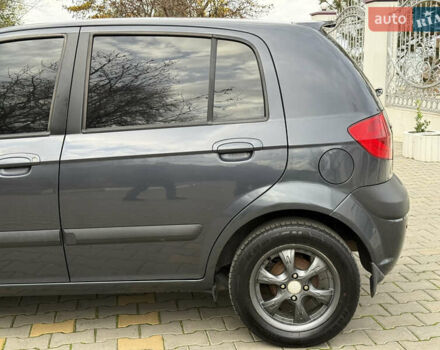 Серый Хендай Гетц, объемом двигателя 1.4 л и пробегом 180 тыс. км за 5200 $, фото 6 на Automoto.ua