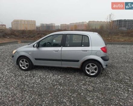 Сірий Хендай Гетц, об'ємом двигуна 1.4 л та пробігом 178 тис. км за 4000 $, фото 4 на Automoto.ua