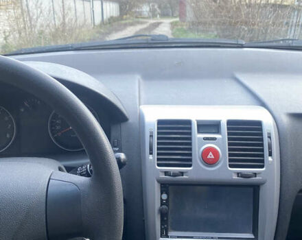 Серый Хендай Гетц, объемом двигателя 1.4 л и пробегом 200 тыс. км за 3500 $, фото 5 на Automoto.ua