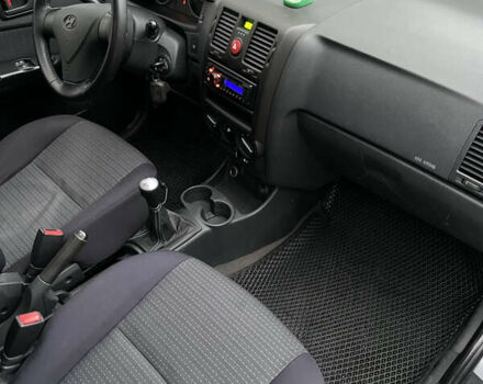 Серый Хендай Гетц, объемом двигателя 1.09 л и пробегом 263 тыс. км за 3200 $, фото 9 на Automoto.ua