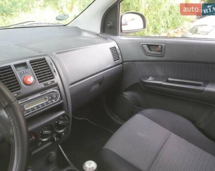 Серый Хендай Гетц, объемом двигателя 1.1 л и пробегом 217 тыс. км за 3600 $, фото 10 на Automoto.ua