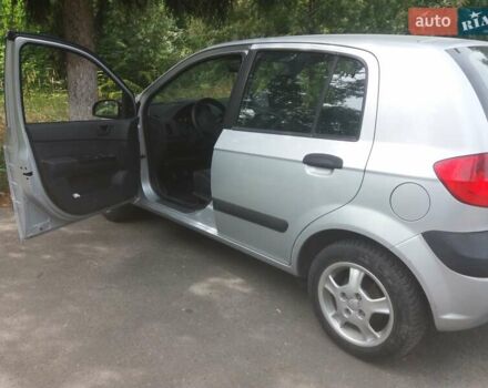 Серый Хендай Гетц, объемом двигателя 1.1 л и пробегом 217 тыс. км за 3600 $, фото 2 на Automoto.ua