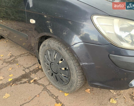 Серый Хендай Гетц, объемом двигателя 1.4 л и пробегом 138 тыс. км за 5000 $, фото 4 на Automoto.ua