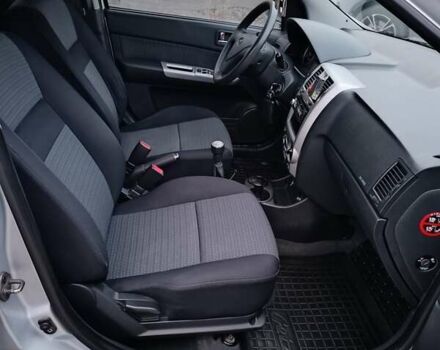 Серый Хендай Гетц, объемом двигателя 1.4 л и пробегом 98 тыс. км за 5700 $, фото 25 на Automoto.ua