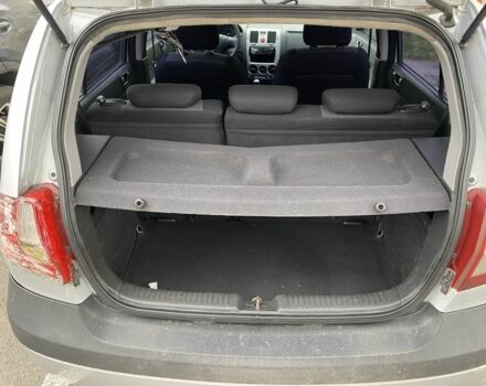 Серый Хендай Гетц, объемом двигателя 1.4 л и пробегом 300 тыс. км за 2600 $, фото 7 на Automoto.ua