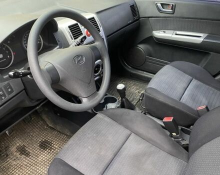 Серый Хендай Гетц, объемом двигателя 1.4 л и пробегом 300 тыс. км за 2600 $, фото 3 на Automoto.ua