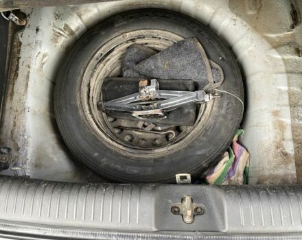 Серый Хендай Гетц, объемом двигателя 1.4 л и пробегом 300 тыс. км за 2600 $, фото 6 на Automoto.ua