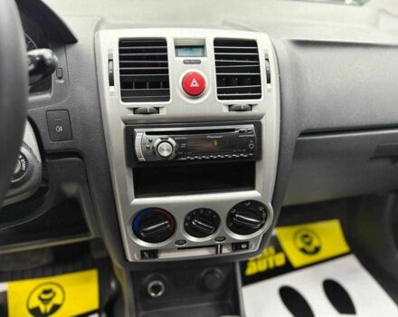 Серый Хендай Гетц, объемом двигателя 1.4 л и пробегом 210 тыс. км за 5600 $, фото 16 на Automoto.ua