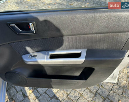 Сірий Хендай Гетц, об'ємом двигуна 1.34 л та пробігом 210 тис. км за 5900 $, фото 34 на Automoto.ua