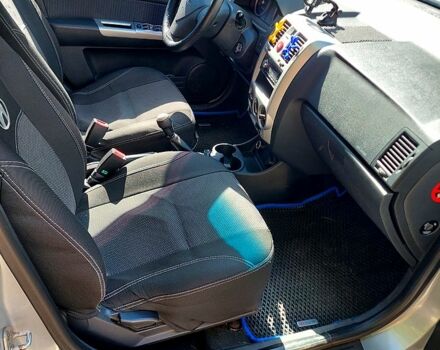 Серый Хендай Гетц, объемом двигателя 1.6 л и пробегом 174 тыс. км за 4500 $, фото 7 на Automoto.ua