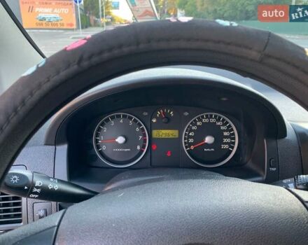 Сірий Хендай Гетц, об'ємом двигуна 1.4 л та пробігом 153 тис. км за 5200 $, фото 4 на Automoto.ua