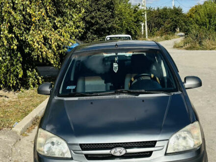 Серый Хендай Гетц, объемом двигателя 1.1 л и пробегом 171 тыс. км за 2800 $, фото 1 на Automoto.ua