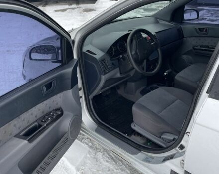 Серый Хендай Гетц, объемом двигателя 1.4 л и пробегом 264 тыс. км за 2800 $, фото 1 на Automoto.ua