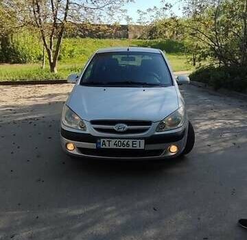 Серый Хендай Гетц, объемом двигателя 1.4 л и пробегом 227 тыс. км за 4400 $, фото 1 на Automoto.ua