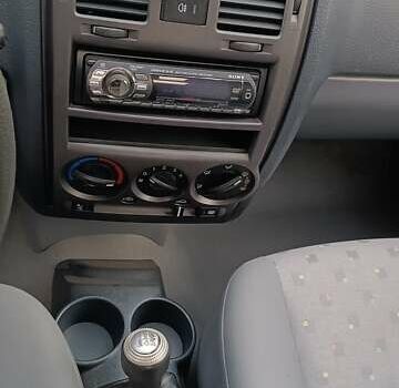 Синій Хендай Гетц, об'ємом двигуна 1.1 л та пробігом 162 тис. км за 3300 $, фото 15 на Automoto.ua