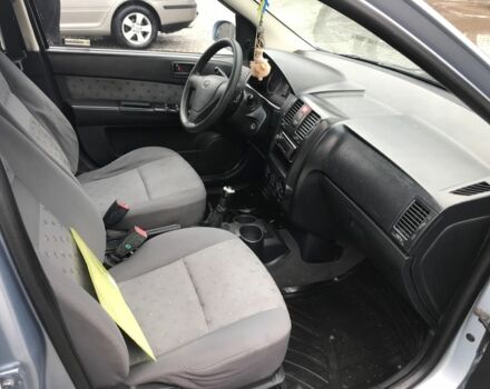 Синий Хендай Гетц, объемом двигателя 1.1 л и пробегом 300 тыс. км за 3500 $, фото 2 на Automoto.ua