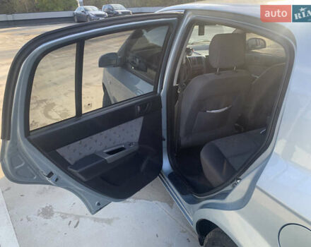 Хендай Гетц 2005 в Киеве на Automoto.ua Синий Хендай Гетц, объемом двигателя 1.4 л и пробегом 199 тыс. км за 4200 $, фото 20 на Automoto.ua