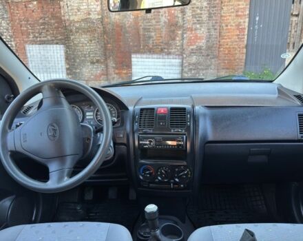 Синій Хендай Гетц, об'ємом двигуна 1.3 л та пробігом 122 тис. км за 3800 $, фото 6 на Automoto.ua