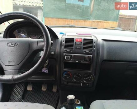 Синий Хендай Гетц, объемом двигателя 1.3 л и пробегом 317 тыс. км за 3800 $, фото 7 на Automoto.ua