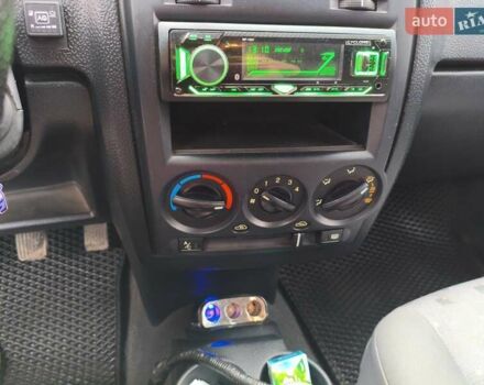 Синий Хендай Гетц, объемом двигателя 1.3 л и пробегом 317 тыс. км за 3800 $, фото 5 на Automoto.ua