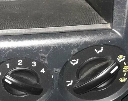 Хендай Гетц 2004 в Киеве на Automoto.ua Зеленый Хендай Гетц, объемом двигателя 1.3 л и пробегом 321 тыс. км за 4700 $, фото 13 на Automoto.ua