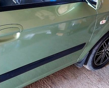 Зеленый Хендай Гетц, объемом двигателя 1.4 л и пробегом 137 тыс. км за 5150 $, фото 2 на Automoto.ua