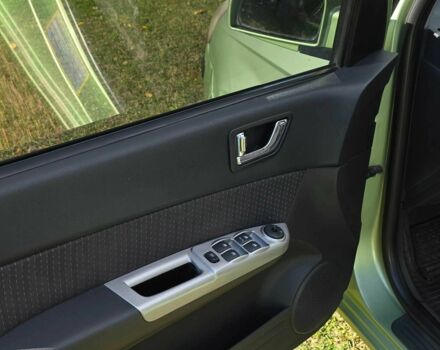 Зеленый Хендай Гетц, объемом двигателя 1.4 л и пробегом 162 тыс. км за 6000 $, фото 10 на Automoto.ua