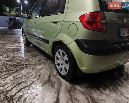 Зеленый Хендай Гетц, объемом двигателя 1.4 л и пробегом 219 тыс. км за 4000 $, фото 5 на Automoto.ua